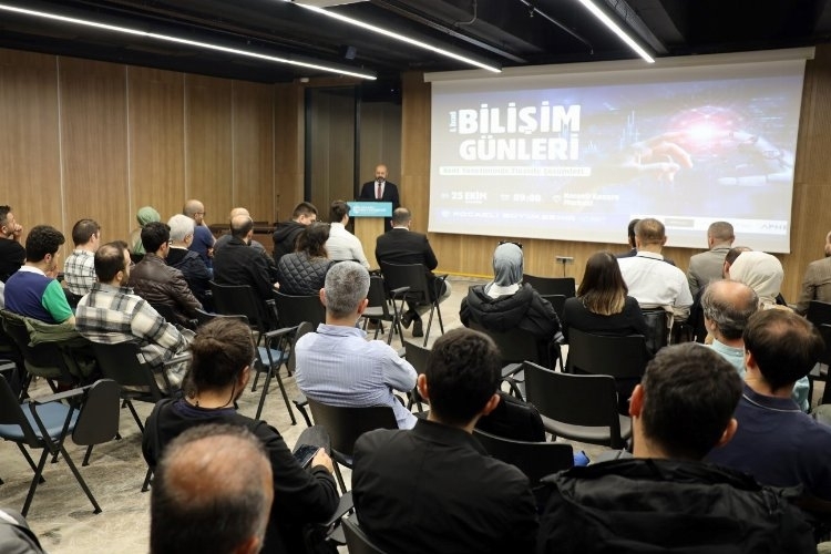 Kocaeli'nin 8. Bilişim Günleri, Büyük Bir Katılımla Başladı