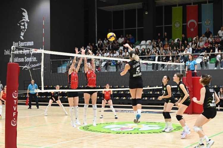 Manisalı Sultanlar, Mükemmel 4-0 Performansını Sürdürdü