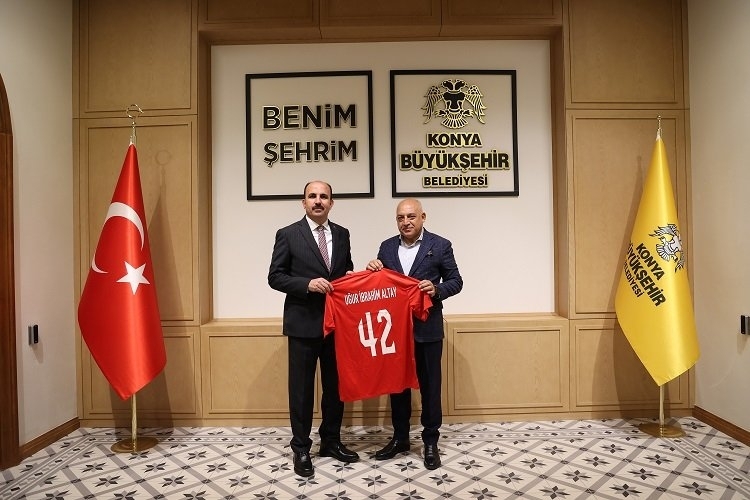 TFF Başkanı Büyükekşi, Konya Büyükşehir Belediyesini Ziyaret Etti