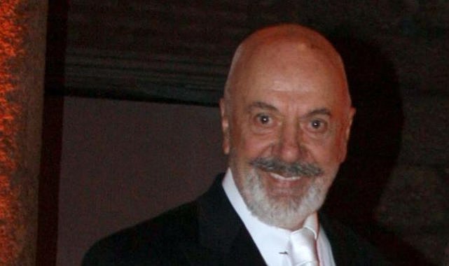 Ünlü Sunucu Erkan Yolaç Vefat Etti