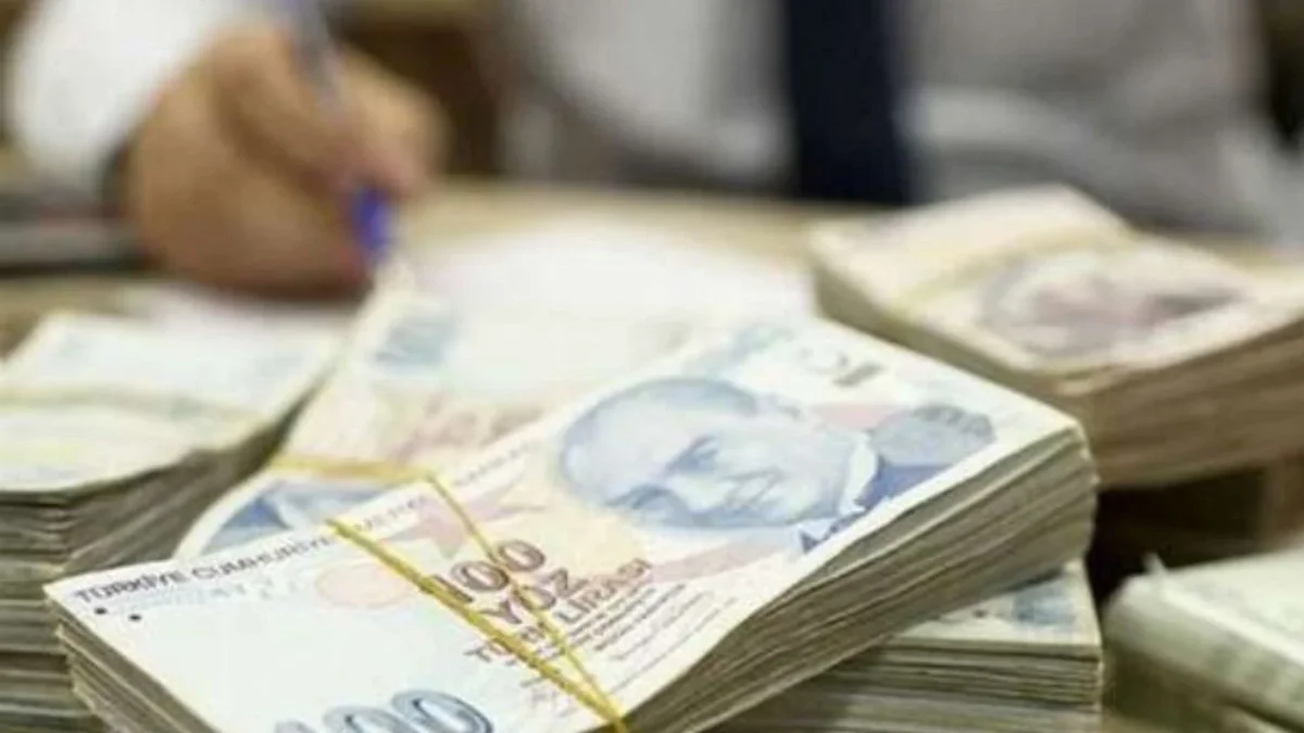 En Düşük Emekli Aylığı 12.500 TL'ye Yükseldi, Maaş Farkları 7 Ağustos'ta Hesaplarda