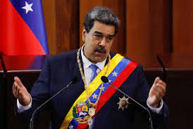 Maduro, Destekçilerine WhatsApp'ı Silme Çağrısında Bulundu