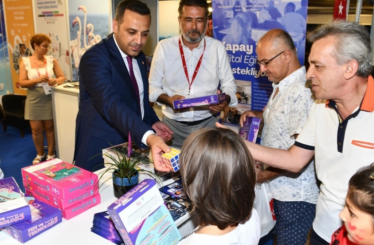 İzmir Fuarı’nda Çiğli Standı Yoğun İlgi Gördü