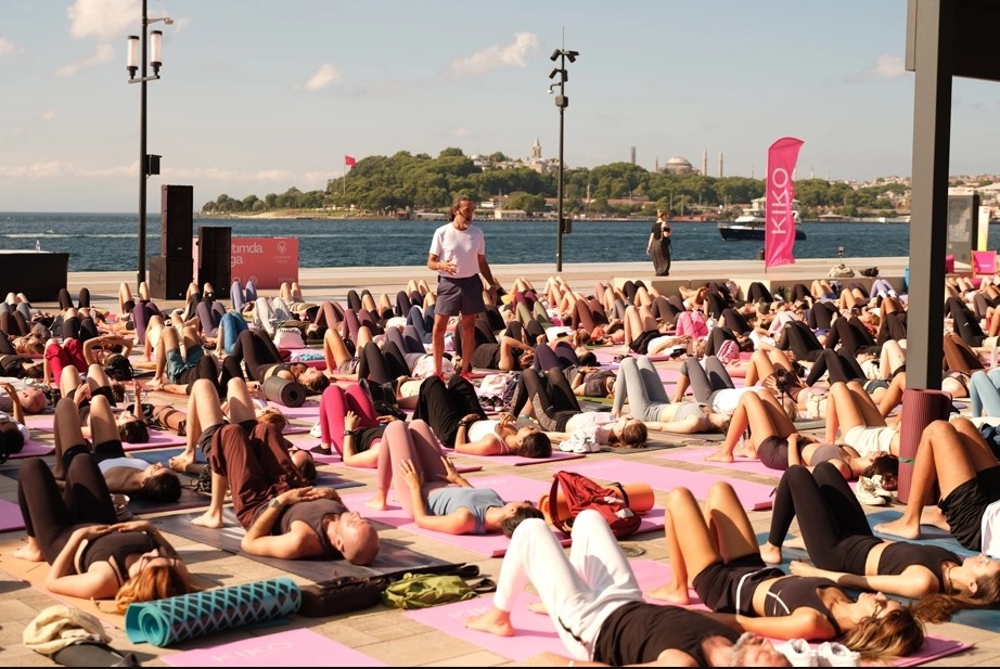 Rıhtımda Yoga'da Dördüncü Buluşma
