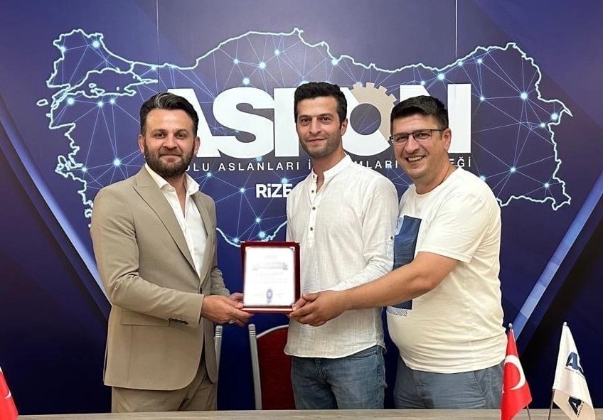 Rize Genç ASKON'da bayrak değişimi