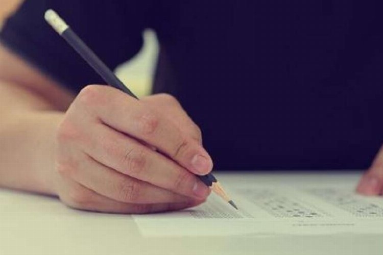 ÖSYM, Yükseköğretim Kurumları Sınavı (YKS) sonuçlarını açıkladı.