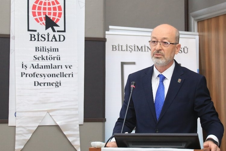 Yeni Düzenlemeler Bilişim Sektöründe Görüş Ayrılıklarına Neden Oldu