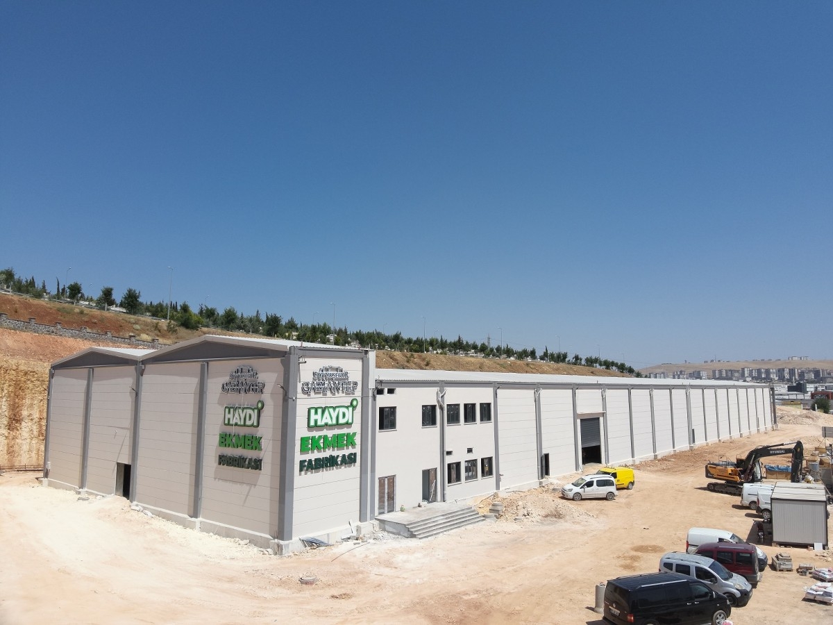 Gaziantep'te Sosyal Yardımlaşma İçin Ekmek Üretim Fabrikası Faaliyete Geçti