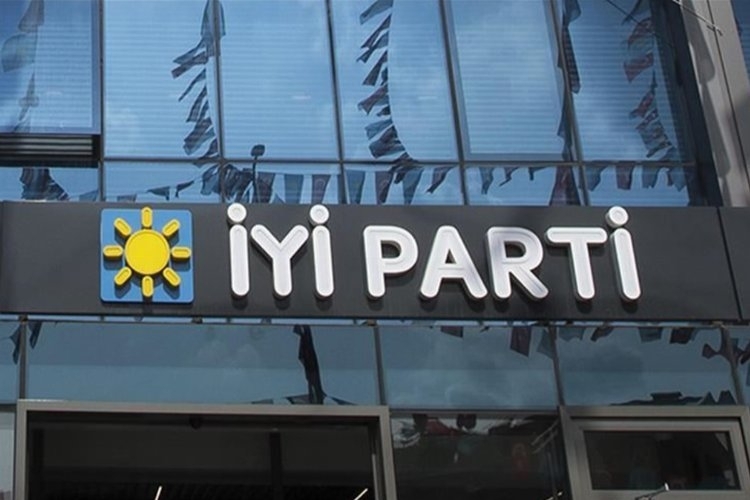 İYİ Parti, 6 İlçede Nöbet Değişikliği Gerçekleştirdi