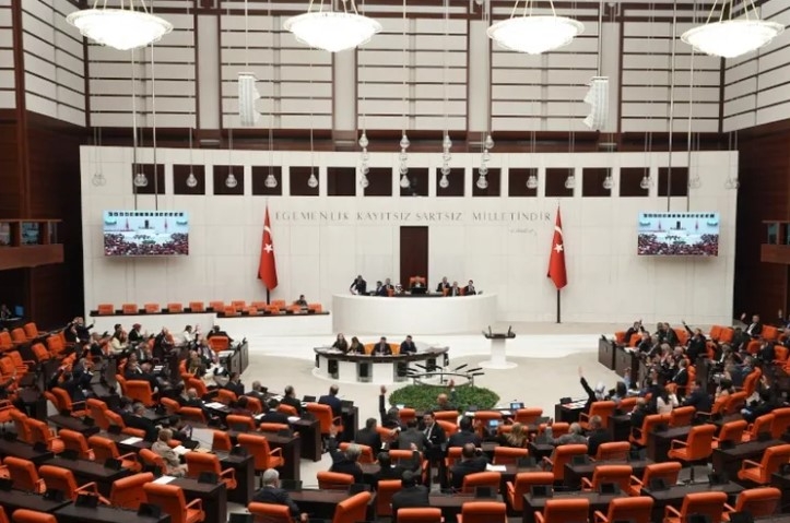 Meclis’te 9 Madde Daha Kabul Edildi
