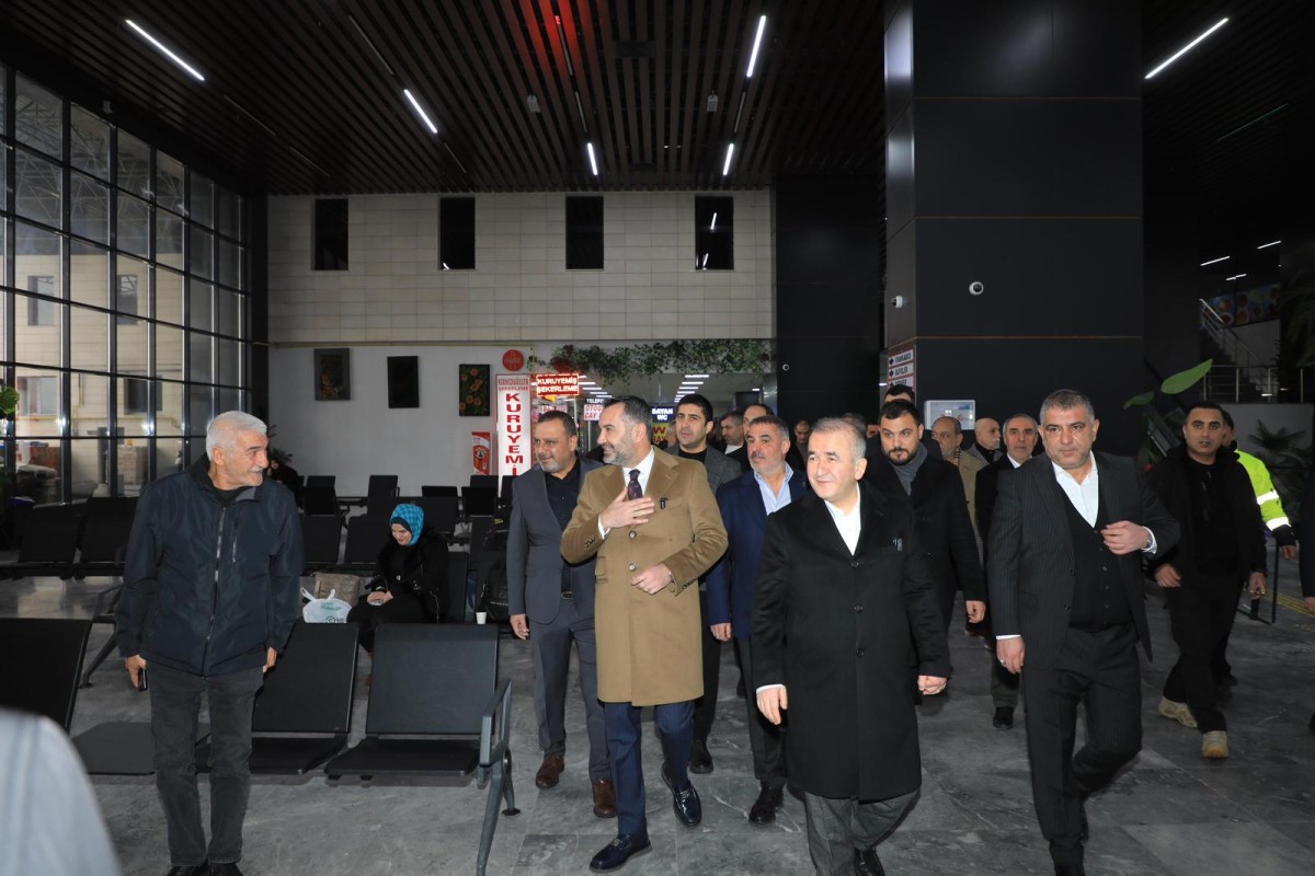 Elazığ’da Başkan, Vali ve MHP İl Başkanı Temaslarda Bulundu