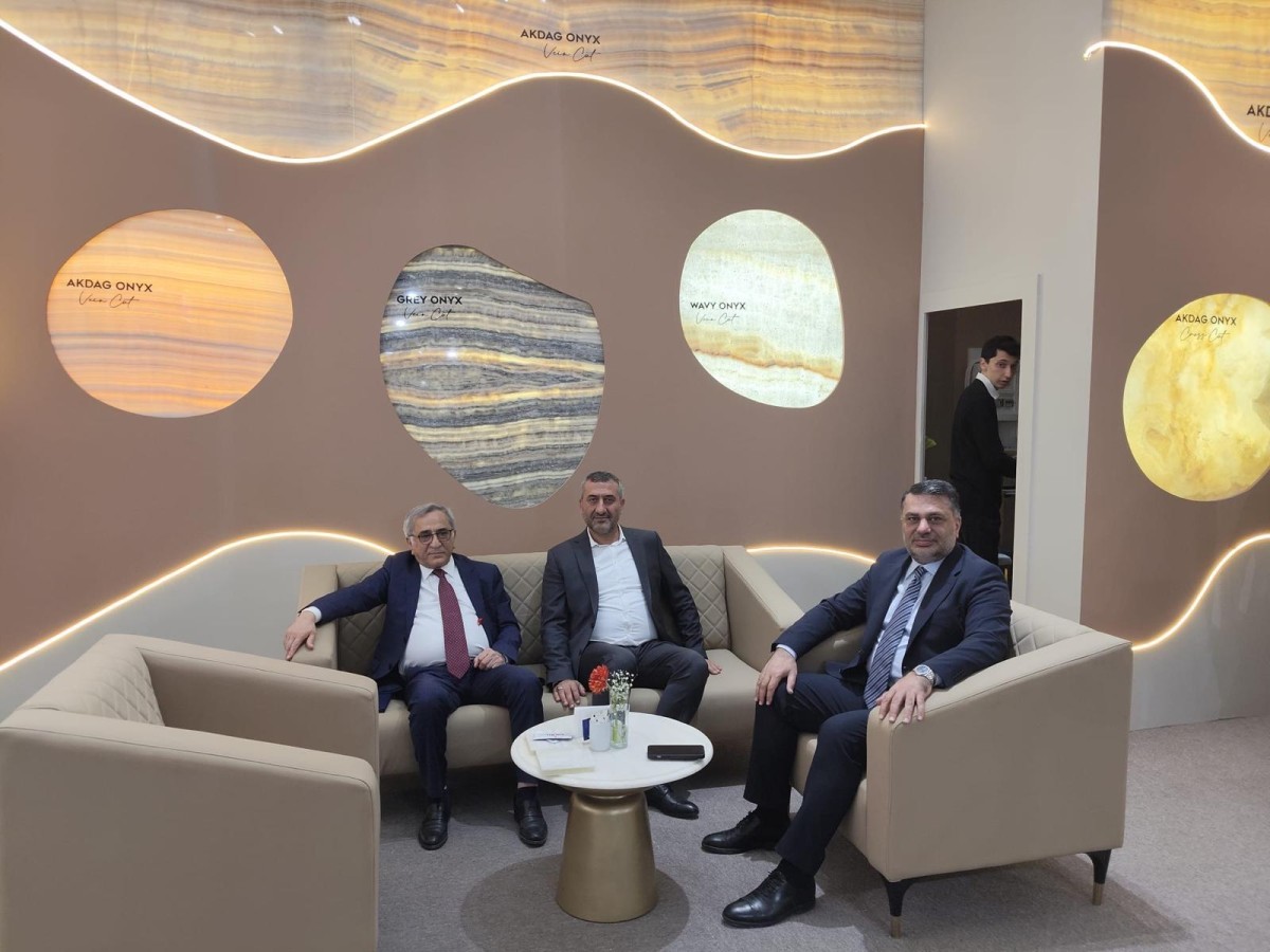 OSB Başkan Suat Öztürk Fuardaki Firmaları Yalnız Bırakmadı..