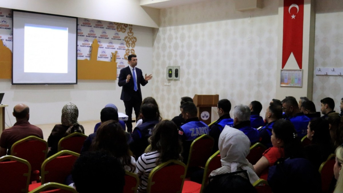 Elazığ Belediyesi Personeline “Kamu Etiği” Eğitimi