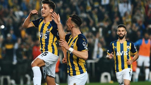 Arda Güler, Real Madrid'e Transfer Oldu! Takım Arkadaşlarından Duygusal Veda Mesajları