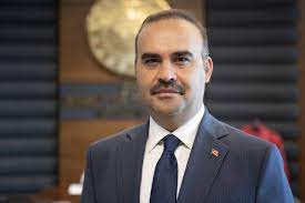 Bakan Kacır: İsrail Yeniden Savaş Suçu İşledi