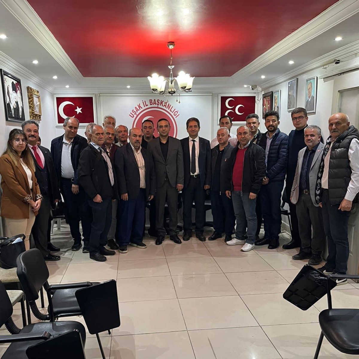 MEHMET ÖZKUK  MHP İL BAŞKANI ÜMİT ARSLAN'A HAYIRLI OLSUN ZİYARETİNDE BULUNDU