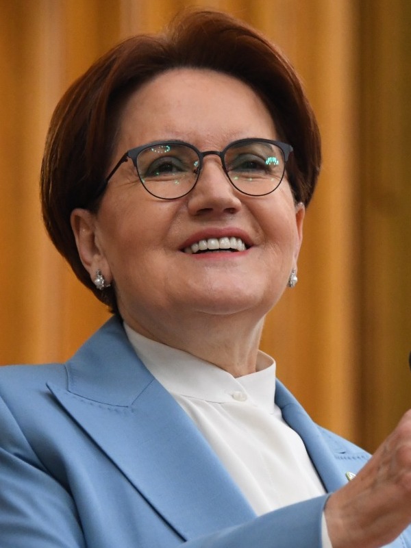 İYİ Parti'de İç Çekişme: Akşener, İki Yakın İsmi İnceletti ve Ortalık Karıştı