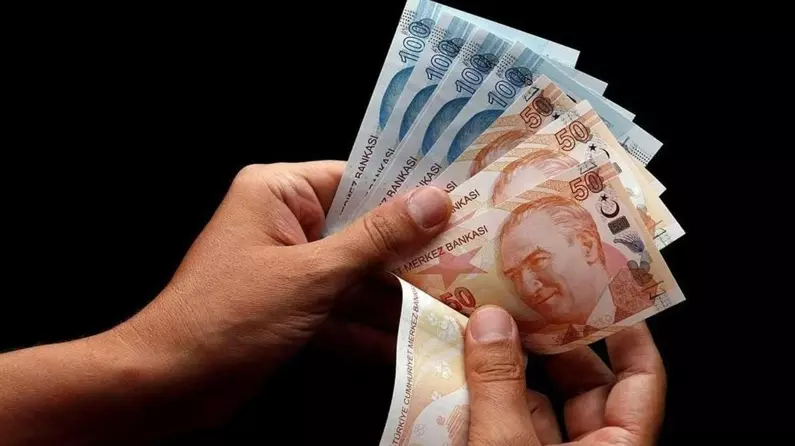 AK Parti, 5 Bin TL'lik İkramiye Müjdesi Verdi