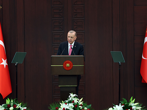 Emeklilere Ek Zam Müjdesi: Cumhurbaşkanı Erdoğan Kabinenin Kararını Açıklayacak