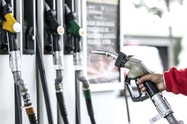 Motorin ve Benzin Fiyatlarında Düşüş
