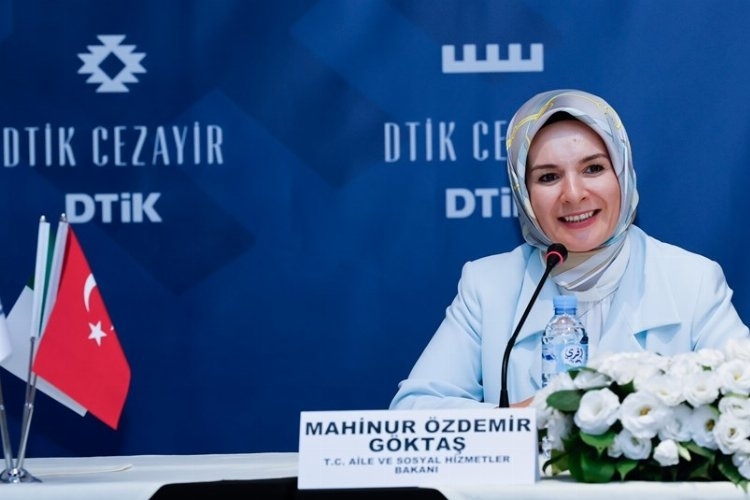 Bakan Göktaş, Cezayir'de Türk İş Dünyasına Seslendi






